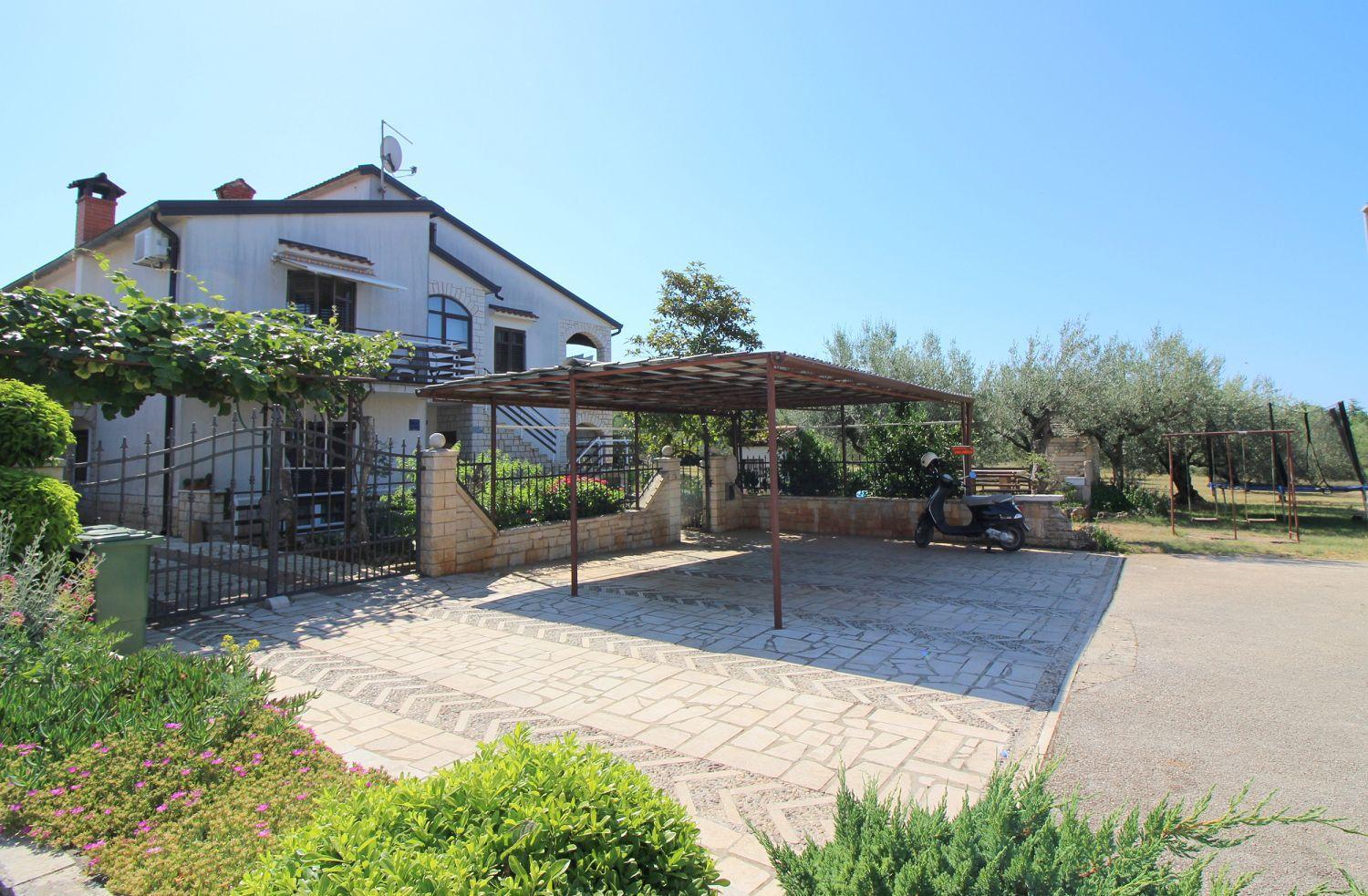 Hundefreundliches Nur 250 Meter Zum Mit Mediterranem Garten Apartment Poreč