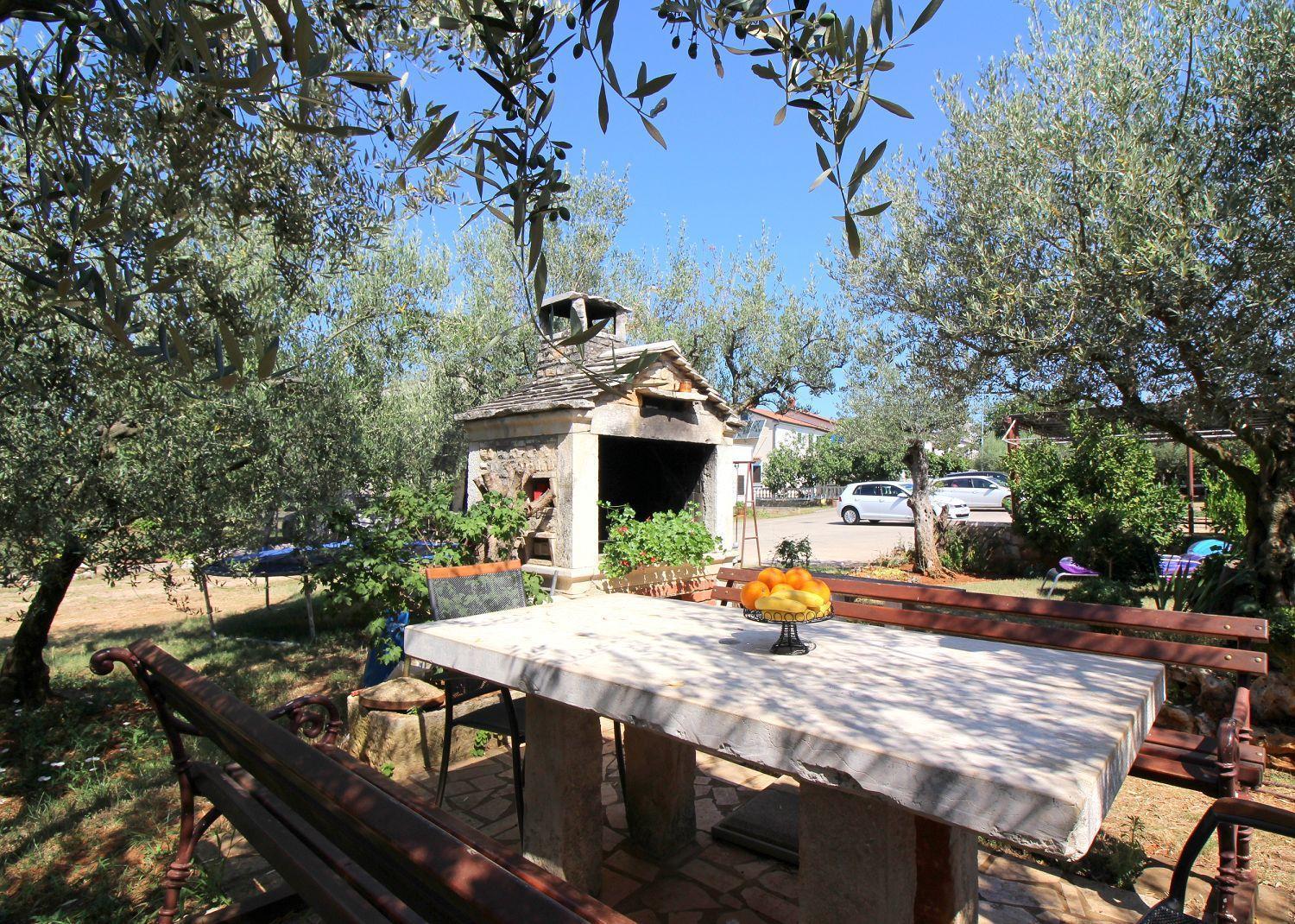 Hundefreundliches Nur 250 Meter Zum Mit Mediterranem Garten Apartment Poreč